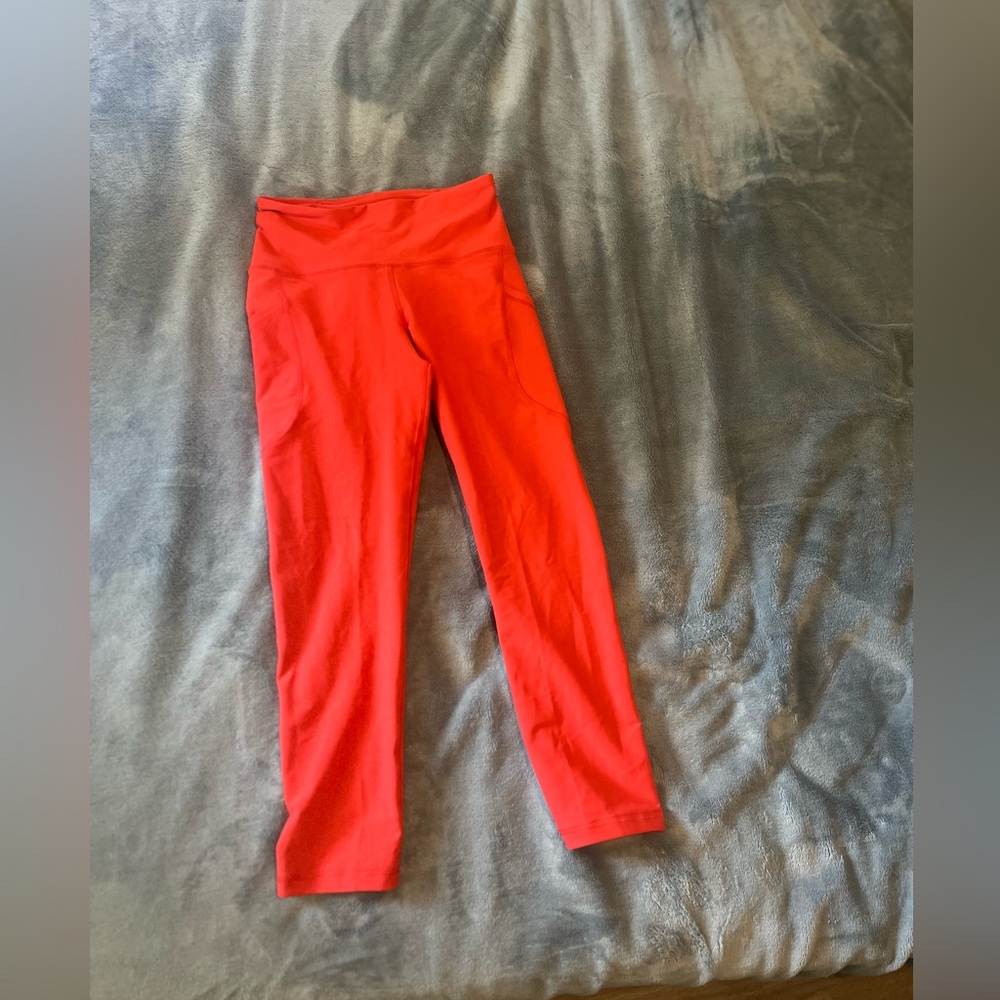 Old navy leggings. NEVER WORN!!!